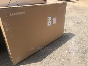 Stunning Samsung LED TV 55bu8072 55" Ultra HD