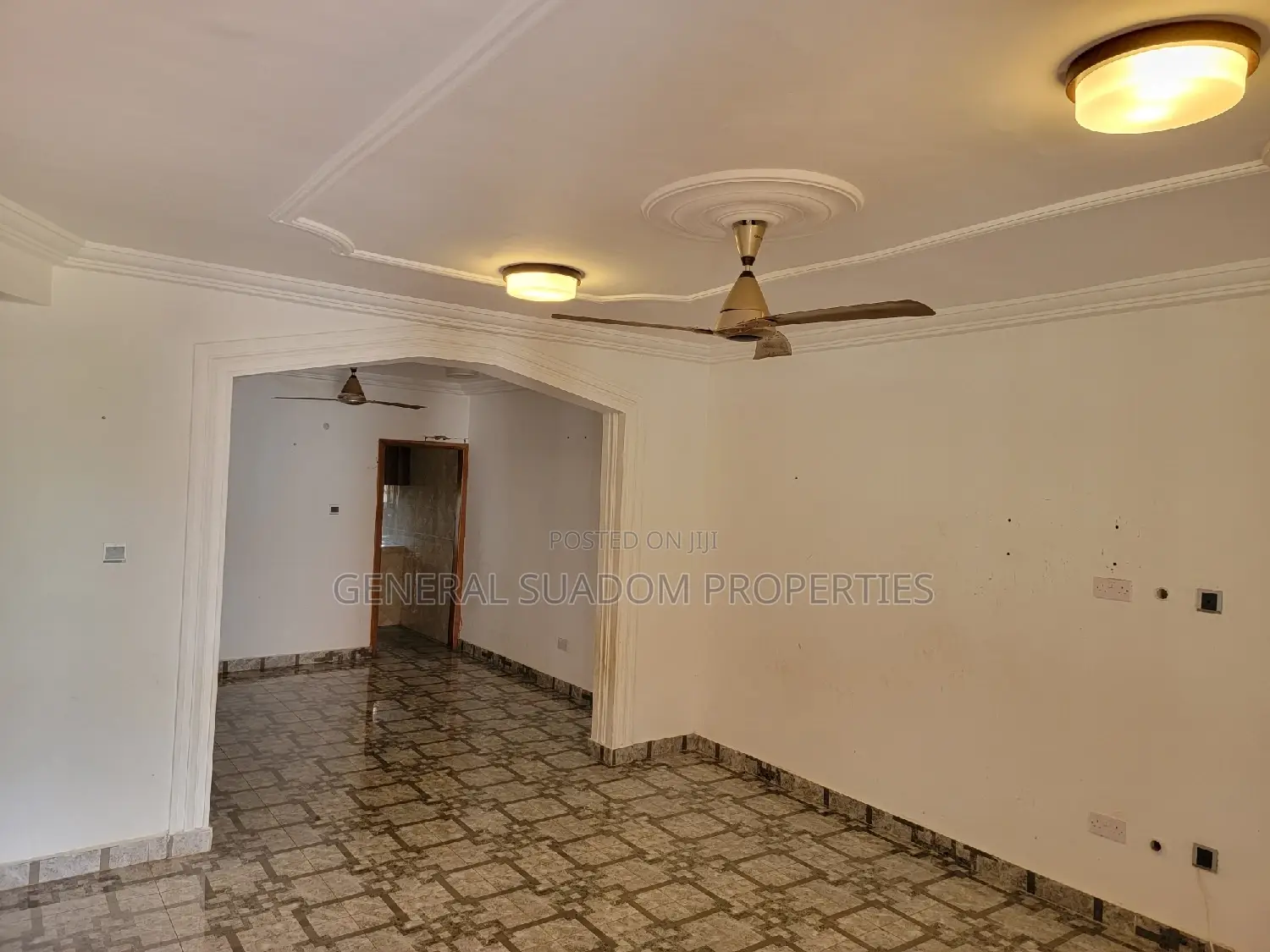 3bdrm Apartment in Suadom Properties, Baatsona Total for rent