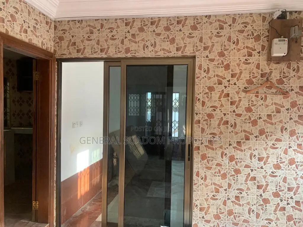 2bdrm House in Suadom Properties, Baatsona Total for rent