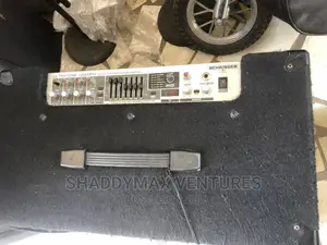 Behringer Keyboard Combo