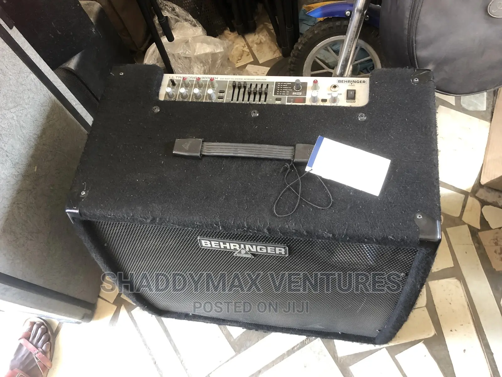 Behringer Keyboard Combo