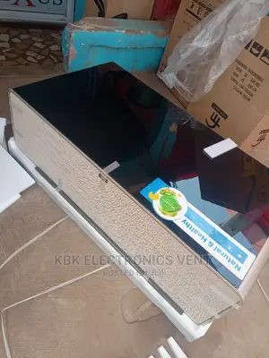 Mooved 130ltr Tea Bar Center+ Freezer
