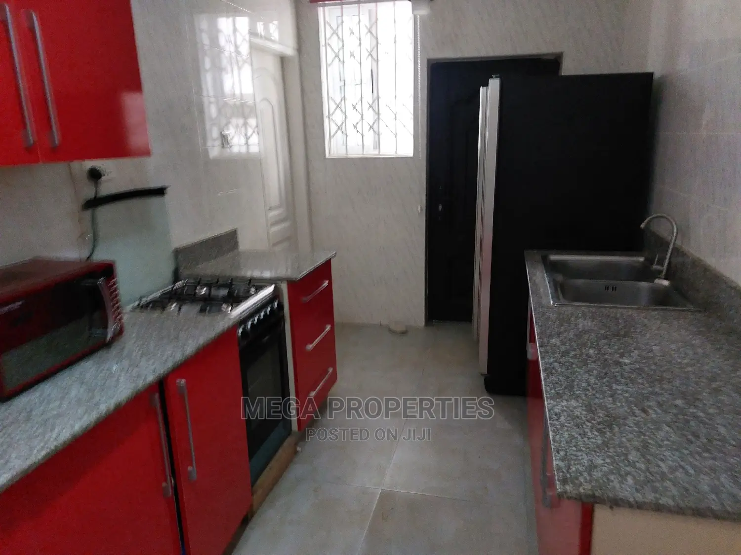 Daily 2beds Furnished in Lapaz Race Course