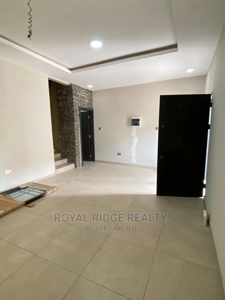 2bdrm House in Upsa, Accra Metropolitan for Rent