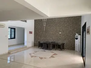 6bdrm House in Suadom Properties, Baatsona Total for Rent