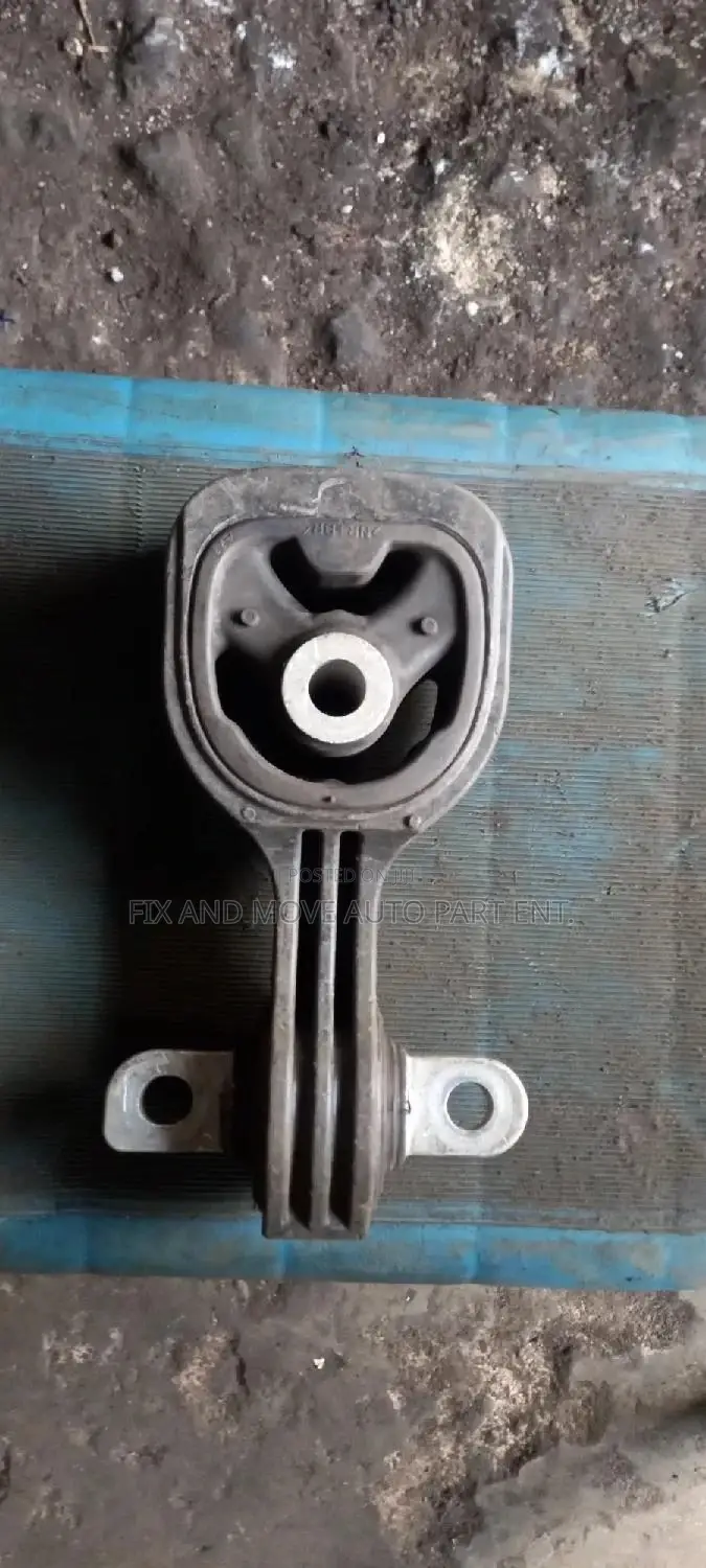 Honda CR-V 2010-2015 ENGINE SEAT/MOUNT for Sale