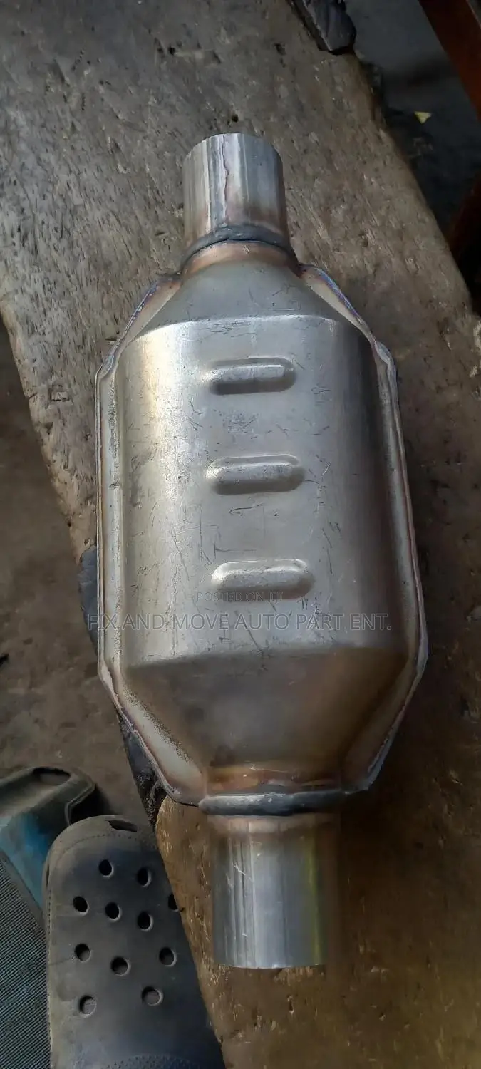 Brand New EXHAUST CATALYTIC CONVERTER for Sale Toyota/Nissan