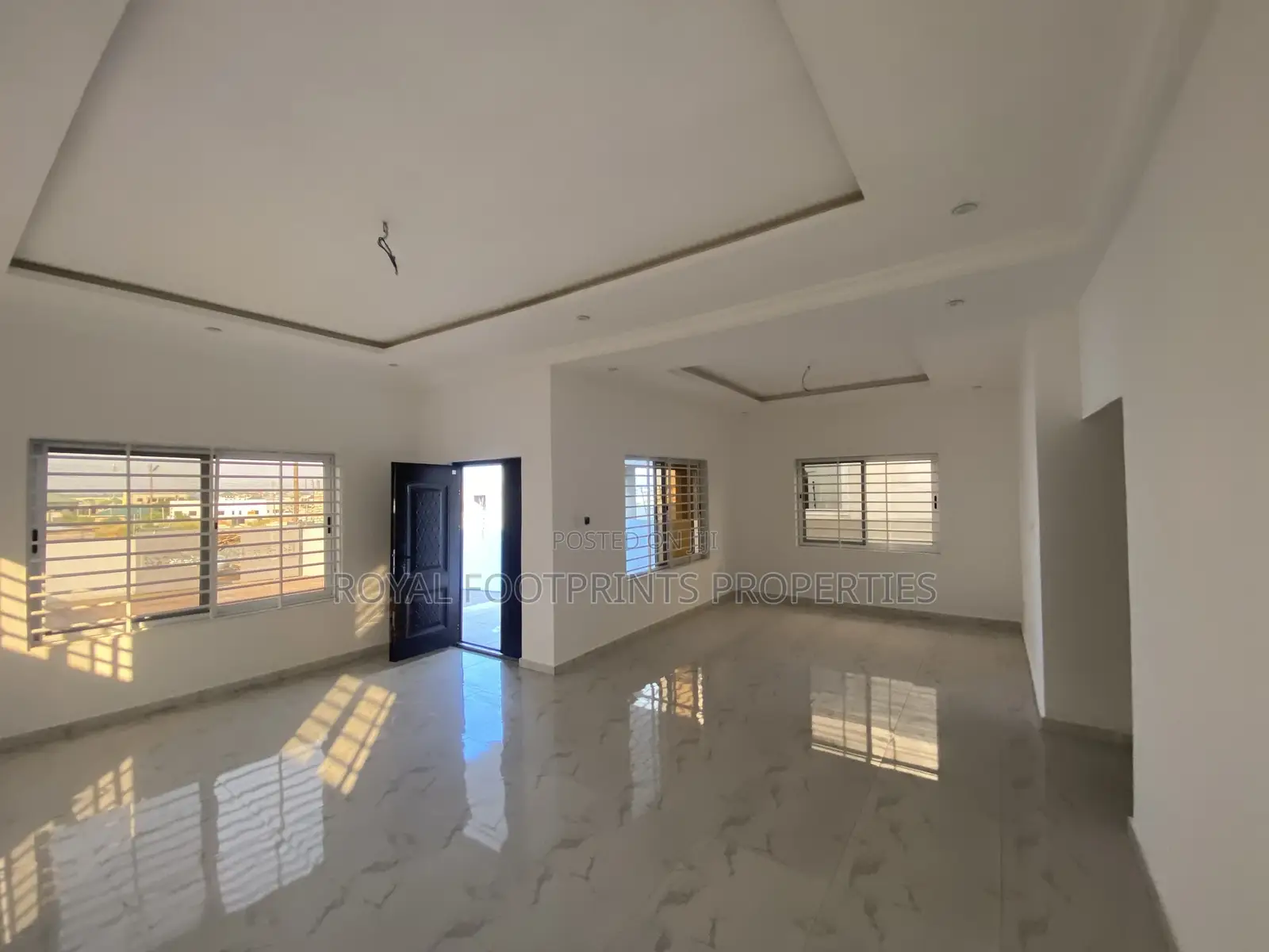 3bdrm House in Royal Footprints, Lake Side Estate for sale