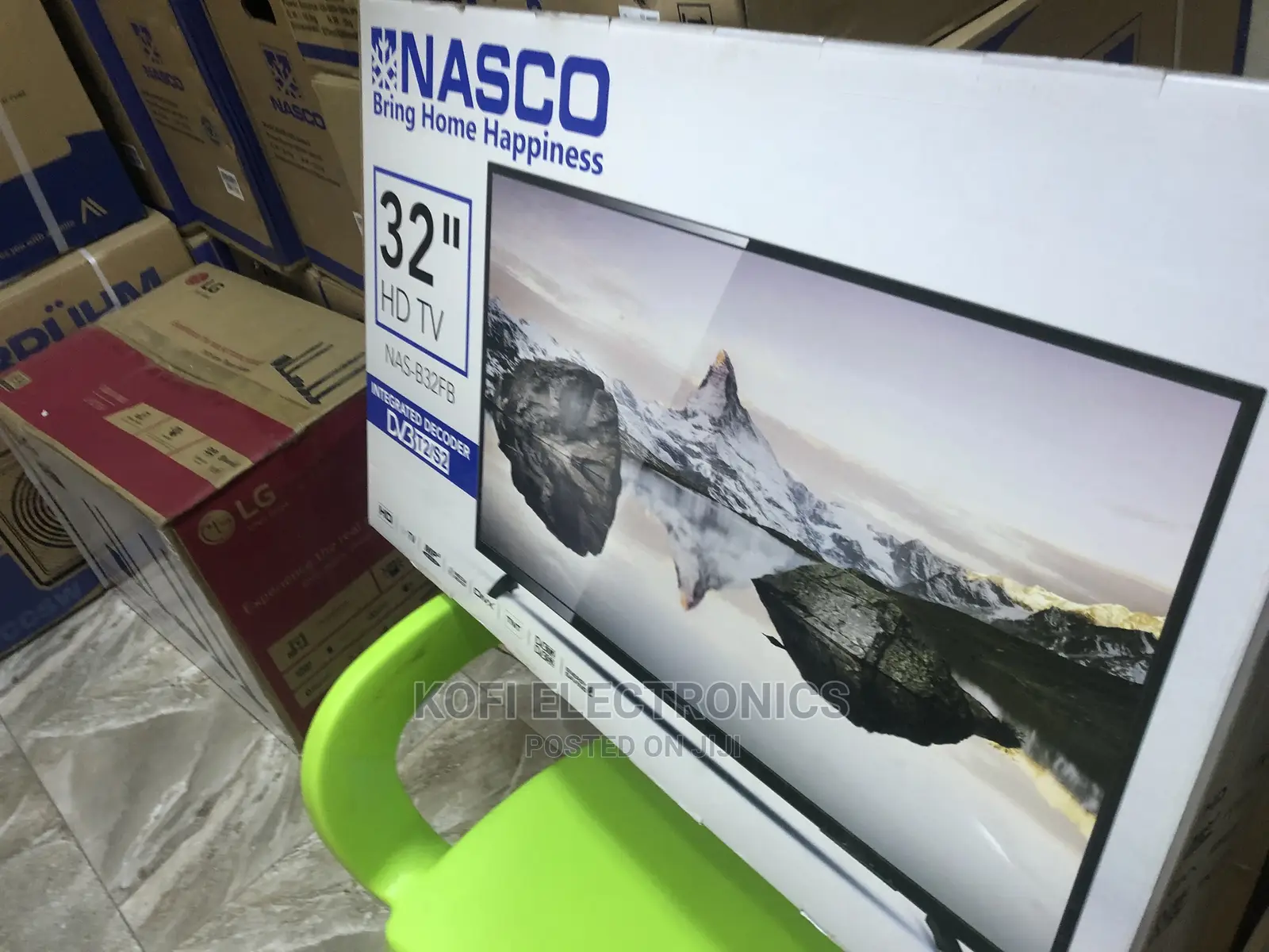 Built in Voltage Regulator Nasco 32inches Digital TV