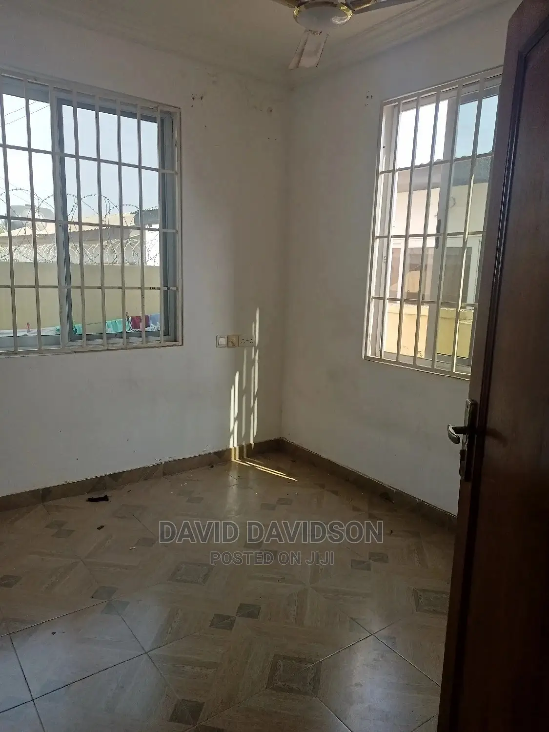 Mini Flat in Chamber And Hall, Tema Metropolitan for rent