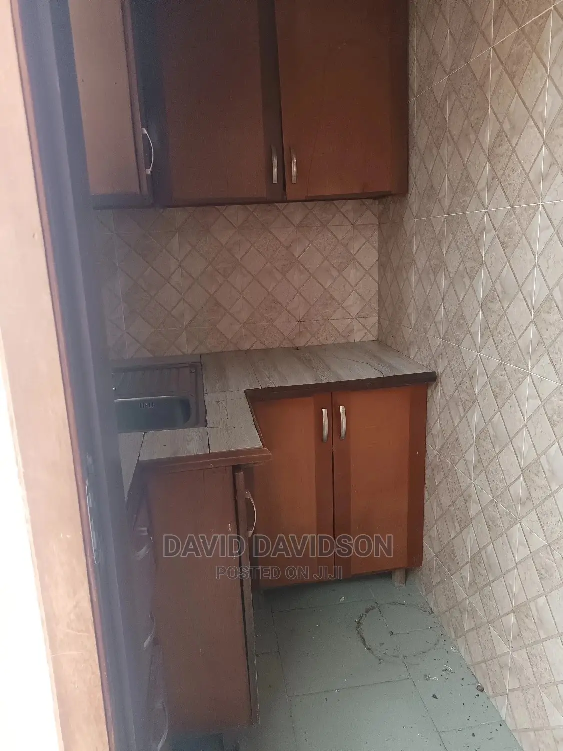 Mini Flat in Chamber And Hall, Tema Metropolitan for rent