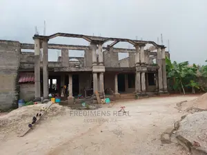 8bdrm Apartment in Fredimens Real, Kumasi Metropolitan for Sale