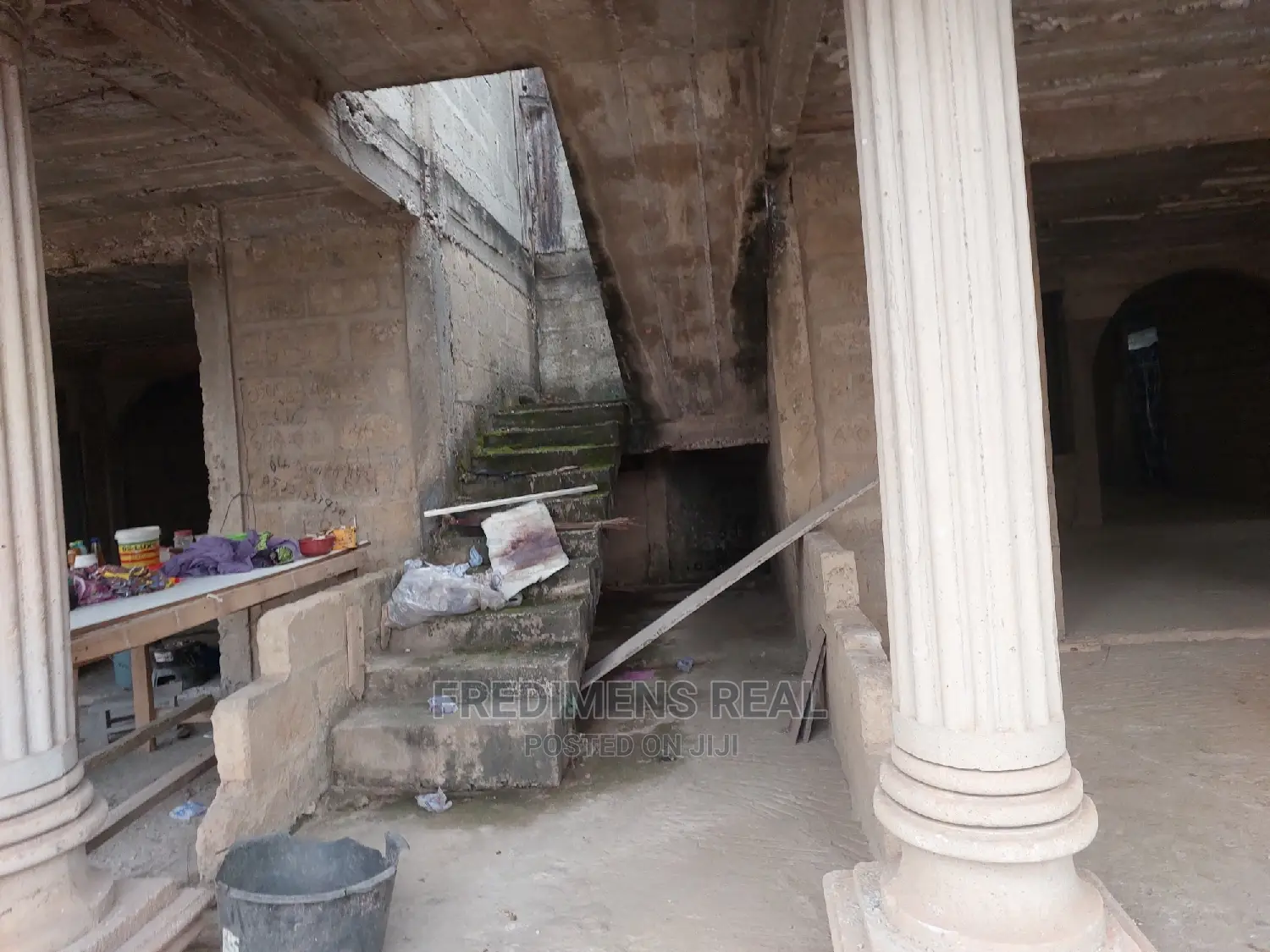 8bdrm Apartment in Fredimens Real, Kumasi Metropolitan for Sale