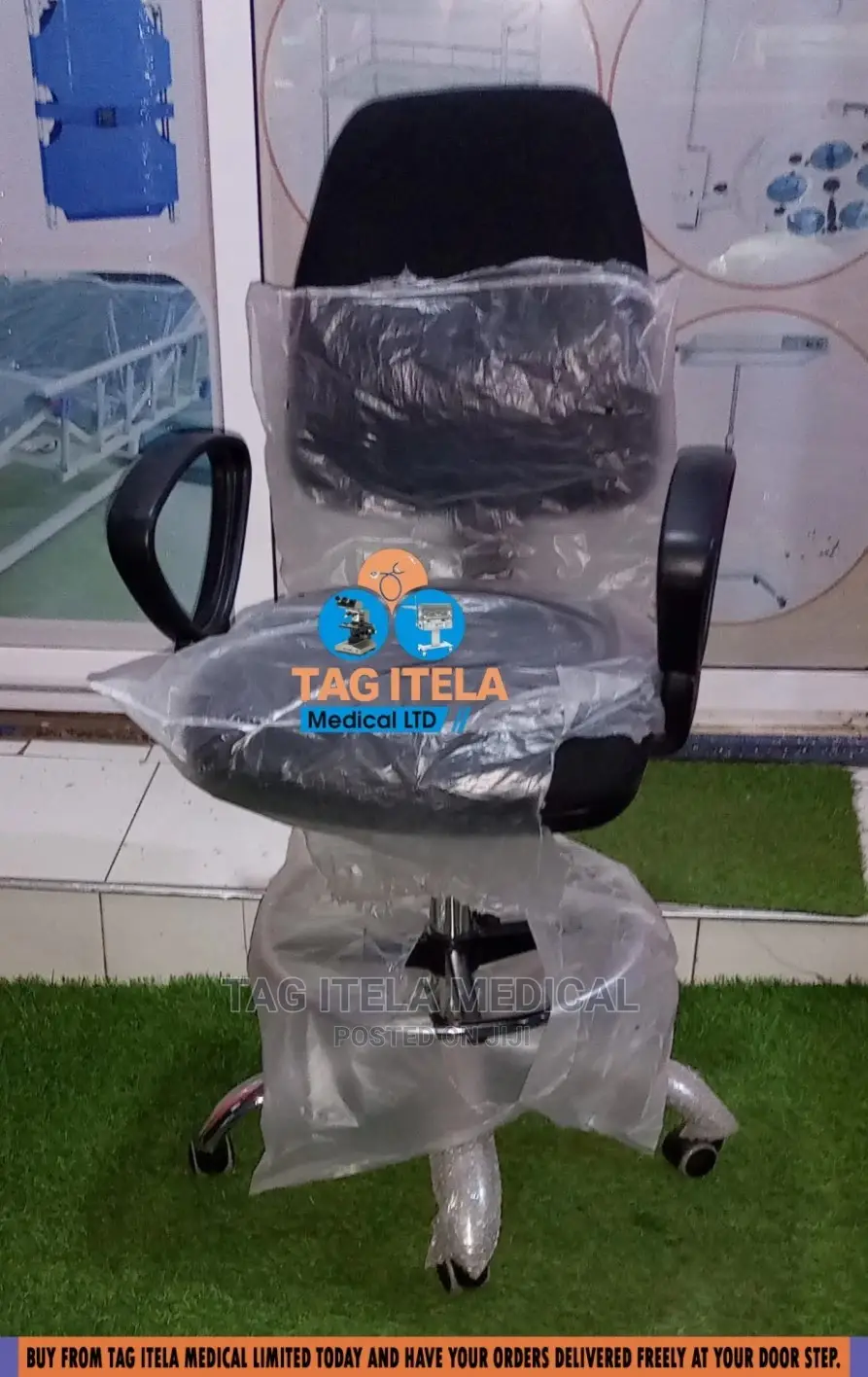 Theater Lab Stool (Longer Backrest)