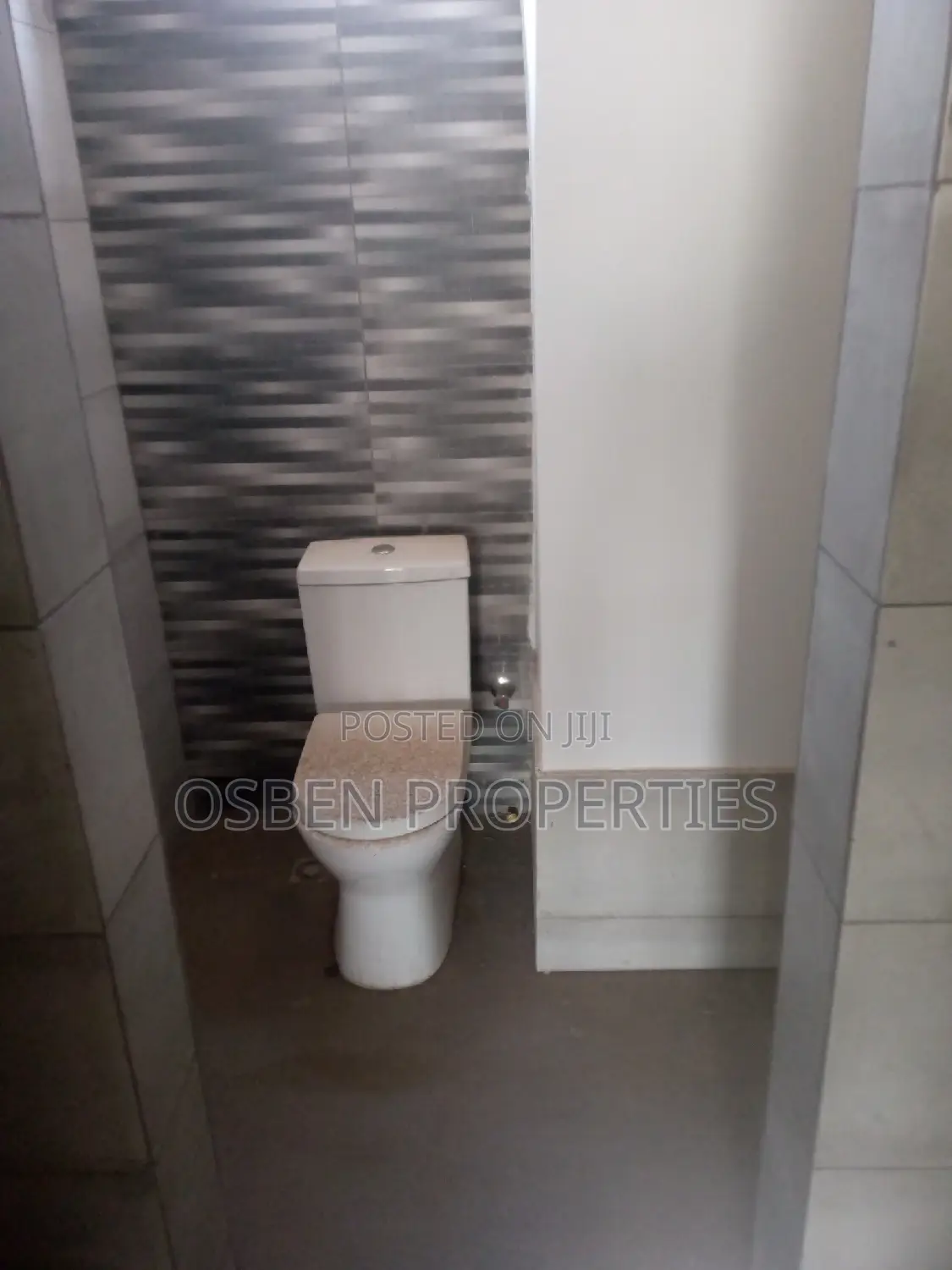 Spacious Showroom at Spintex for Rent