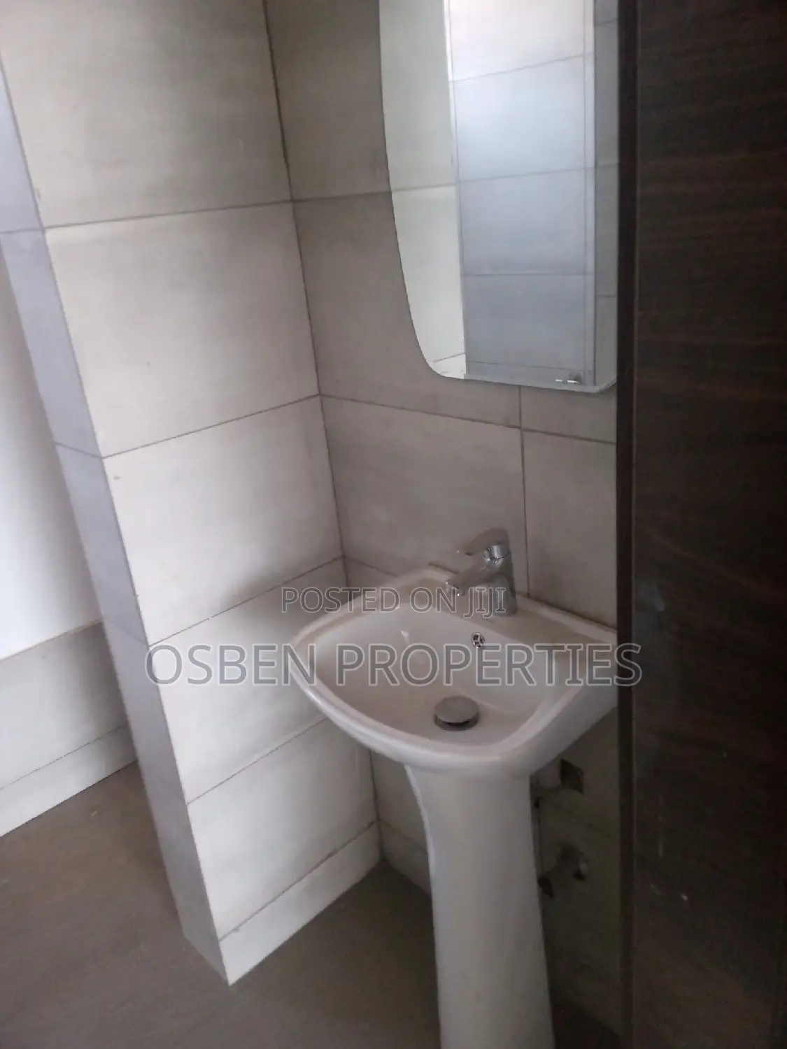 Spacious Showroom at Spintex for Rent