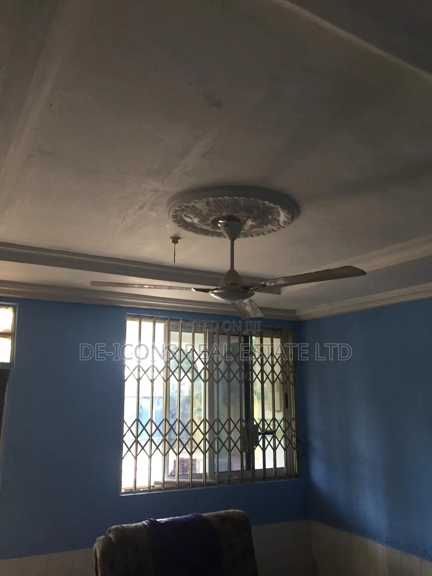 3bdrm Duplex in De-Icons Real, Awutu Senya East Municipal for rent