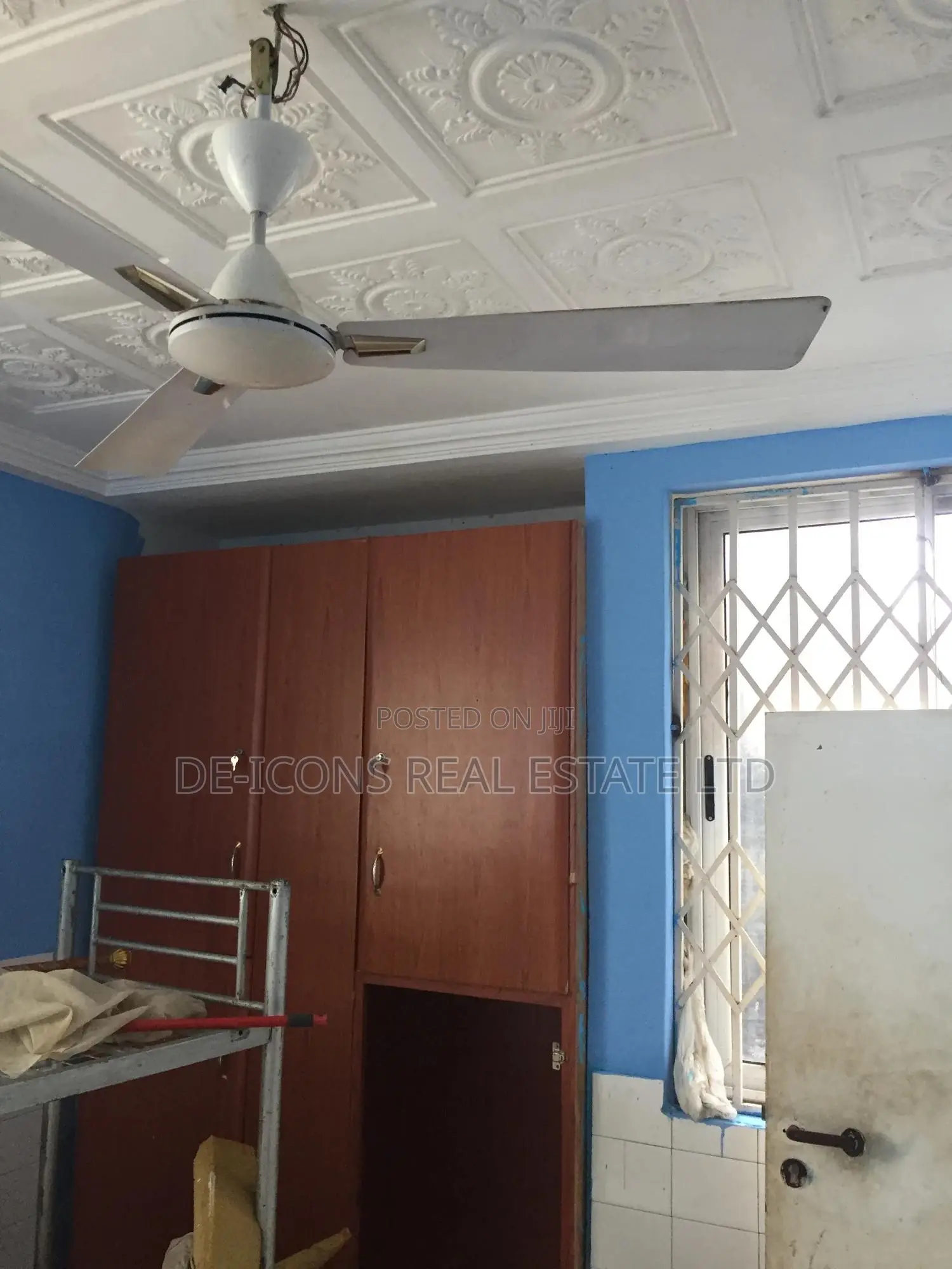 3bdrm Duplex in De-Icons Real, Awutu Senya East Municipal for rent