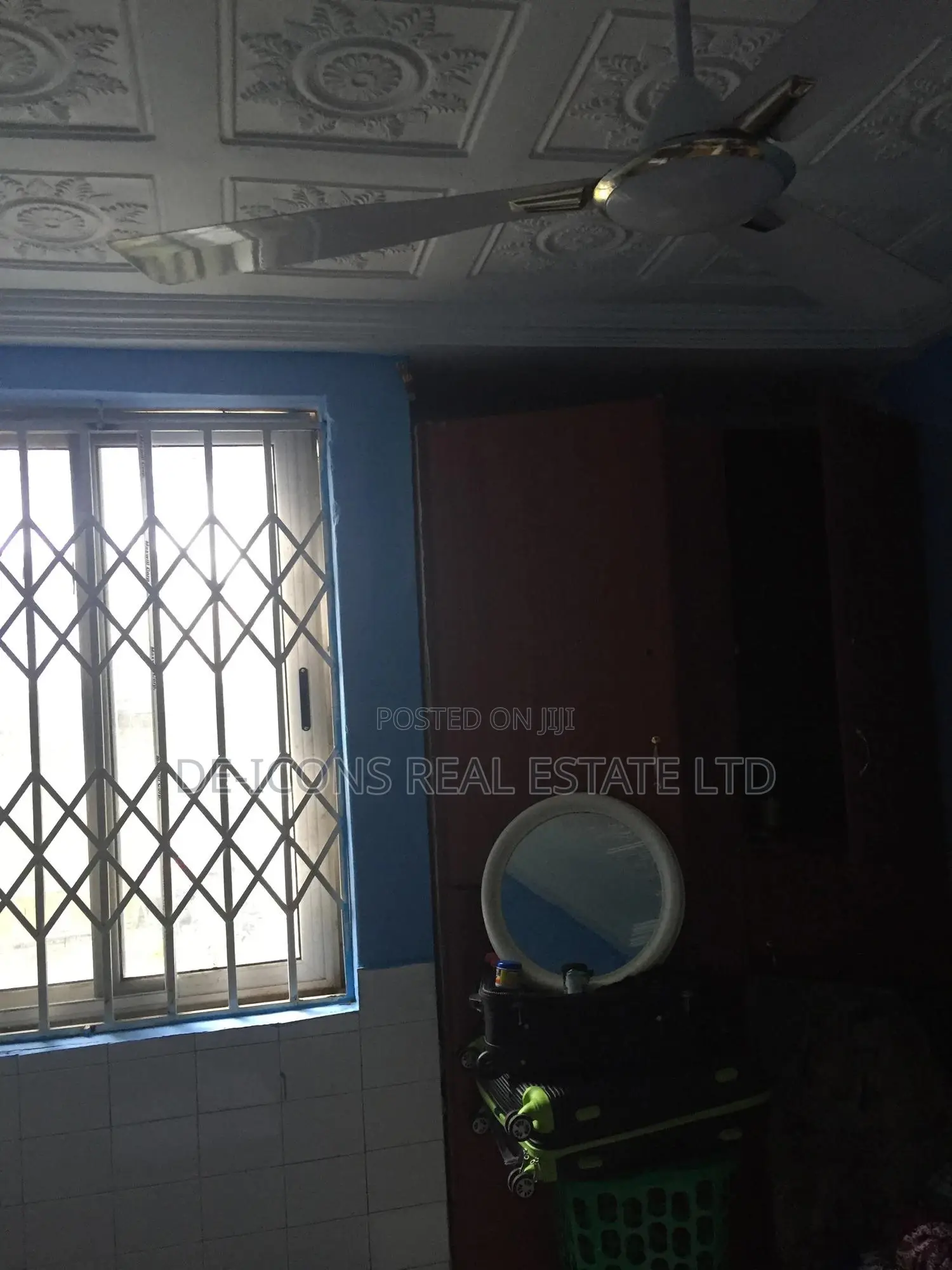 3bdrm Duplex in De-Icons Real, Awutu Senya East Municipal for rent