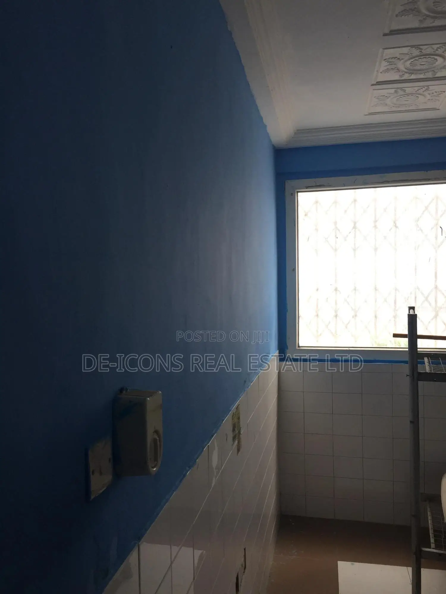 3bdrm Duplex in De-Icons Real, Awutu Senya East Municipal for rent