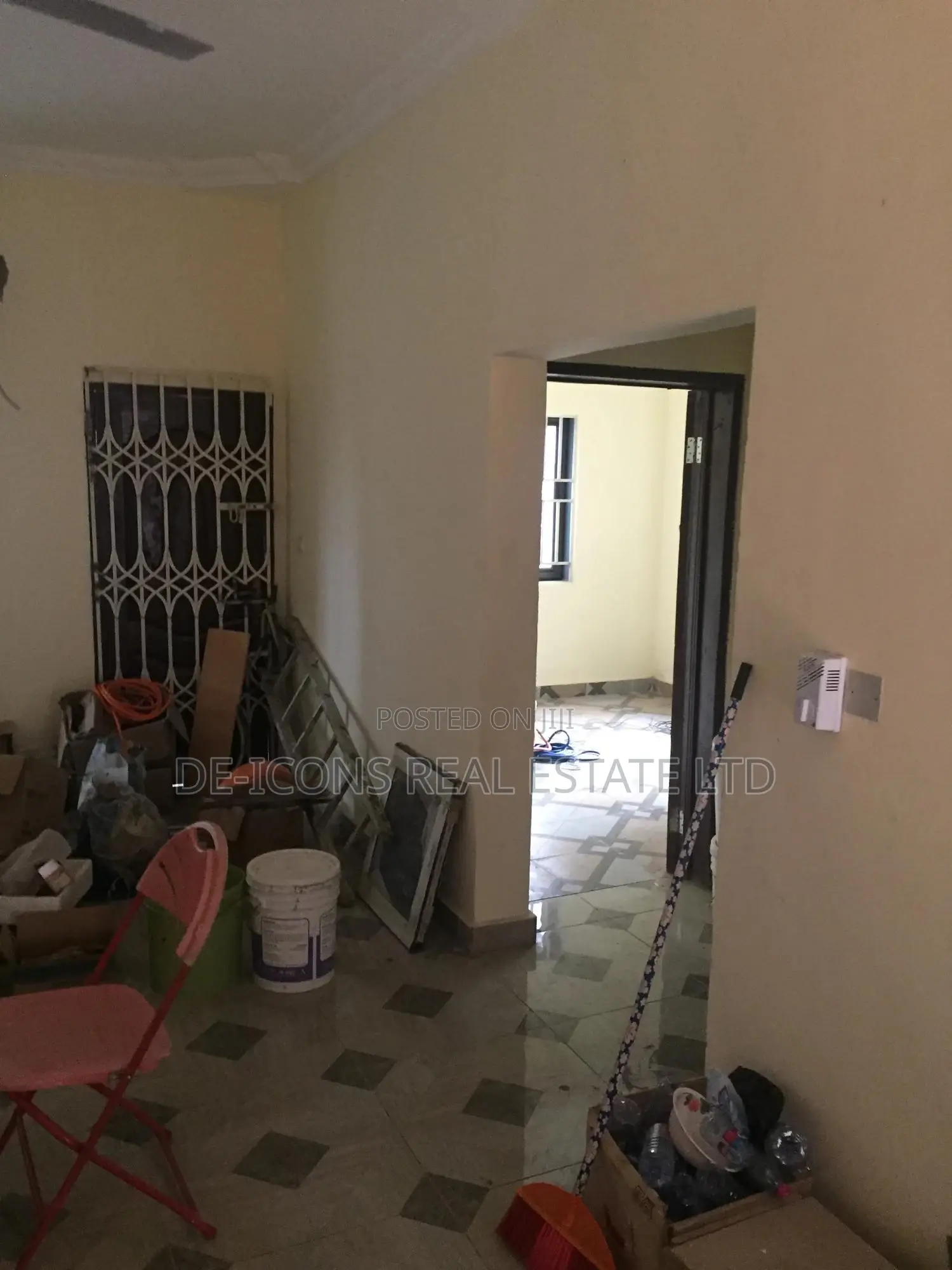 2bdrm Duplex in De-Icons Real, Awutu Senya East Municipal for rent