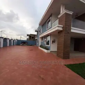 5bdrm House in Spintex Community for Sale