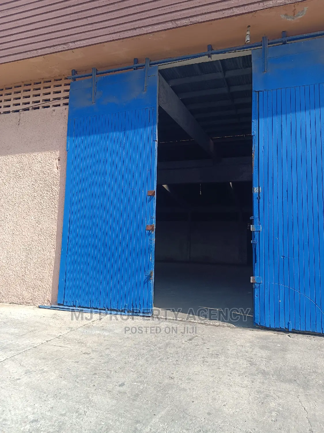 2000 SQM Warehouse at Tema Harbour