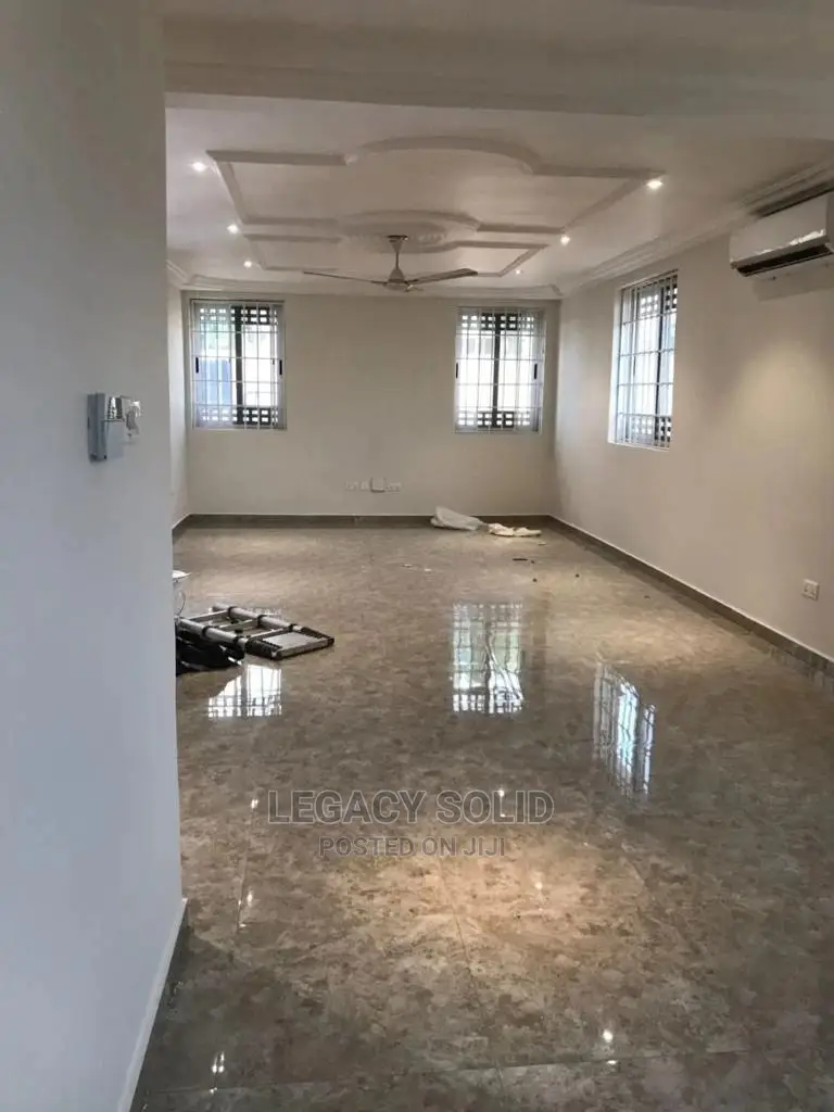 Mini Flat in Legacy Solid Real, Tseaddo for rent