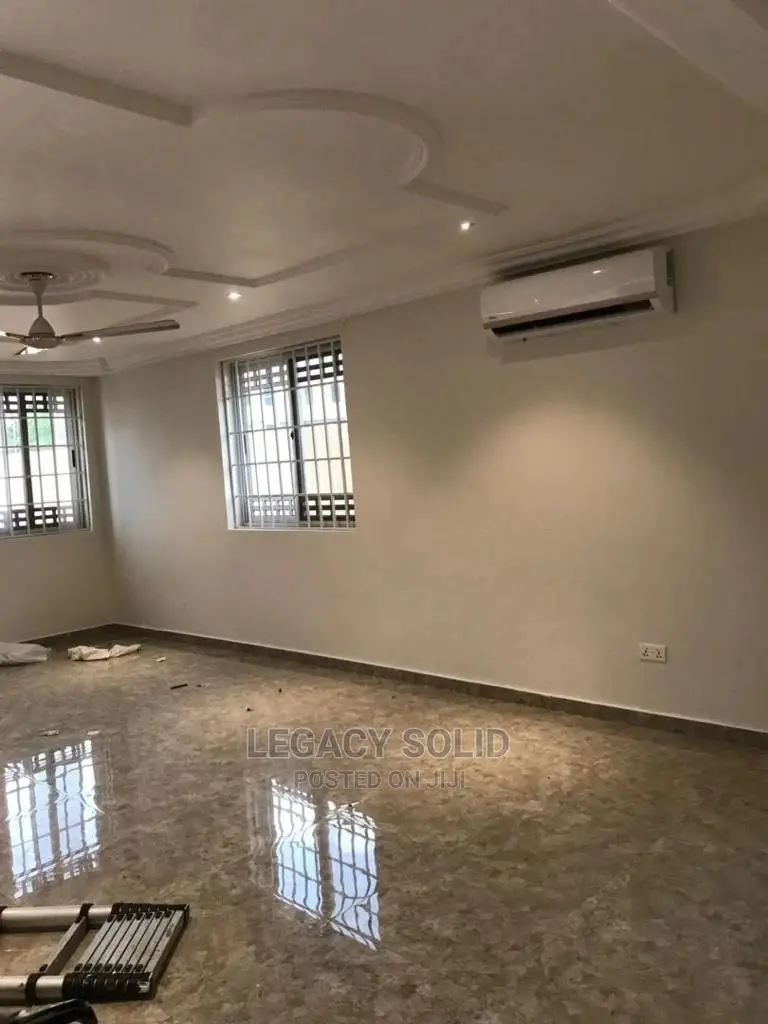 Mini Flat in Legacy Solid Real, Tseaddo for rent