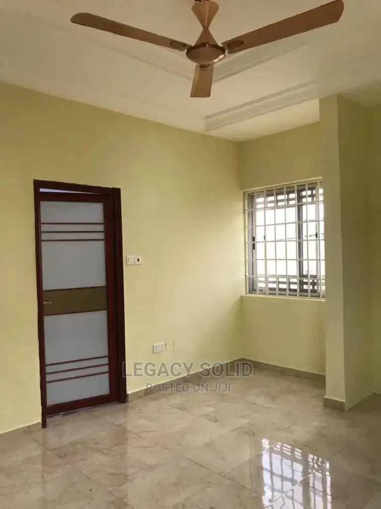 Mini Flat in Legacy Solid Real, Tseaddo for rent