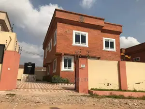 Mini Flat in Legacy Solid Real, Tseaddo for rent