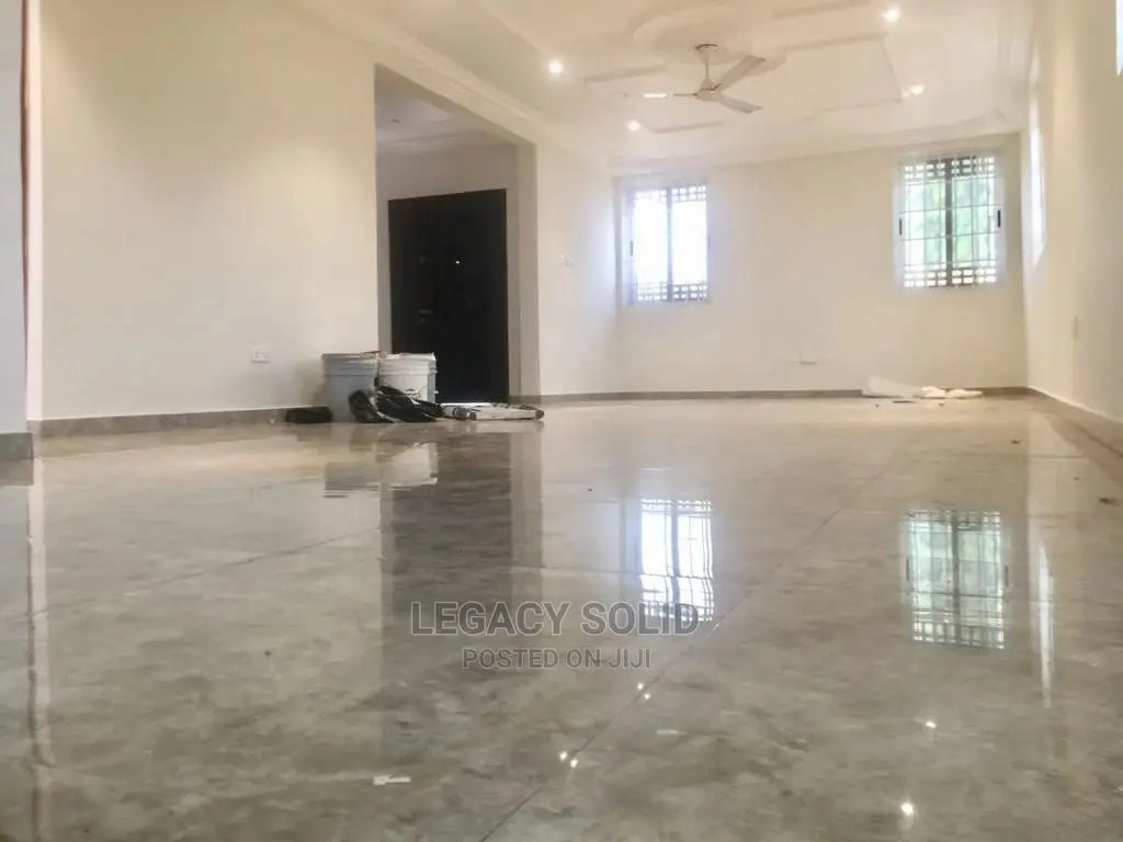 Mini Flat in Legacy Solid Real, Tseaddo for rent
