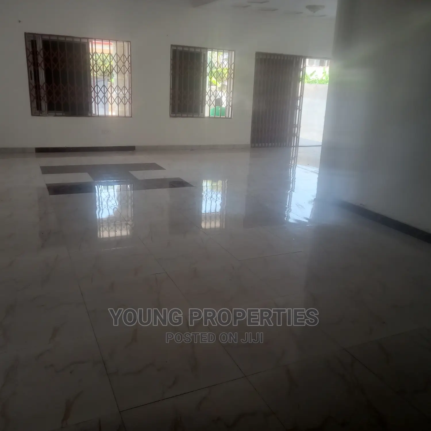 2bdrm Apartment in Young Agent, Toll Booth for rent