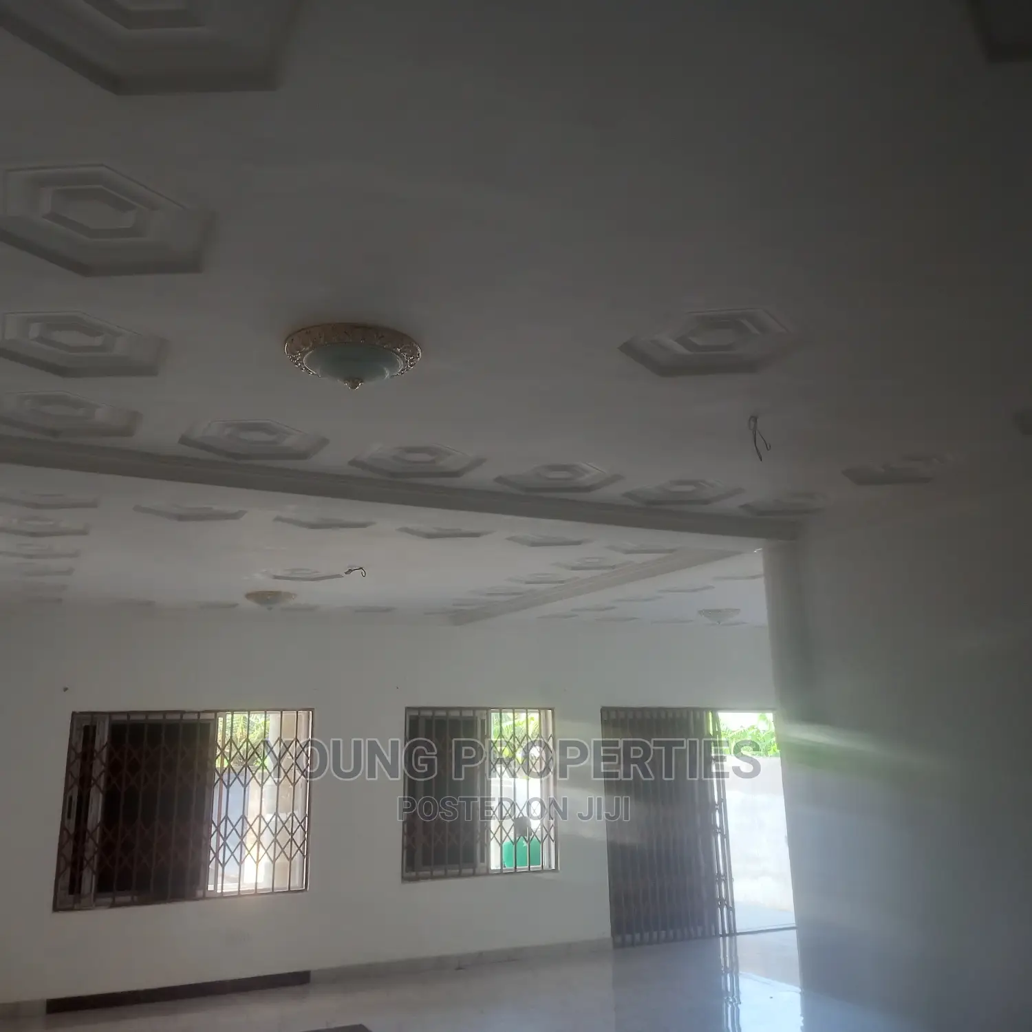2bdrm Apartment in Young Agent, Toll Booth for rent