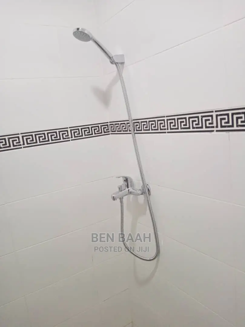 2bdrm Apartment in Ben Properties, Ashomang Estate for rent