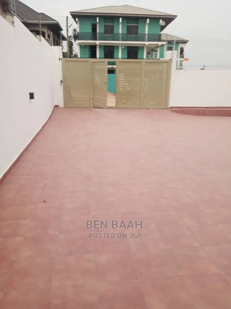 2bdrm Apartment in Ben Properties, Ashomang Estate for rent