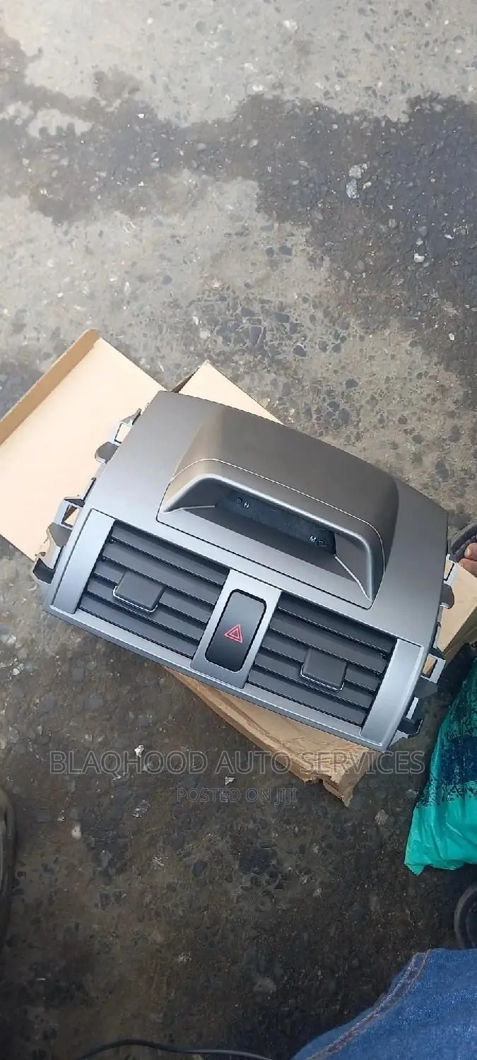 Brand New Toyota Corolla 2012-2013 TOP VENT Available