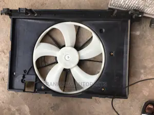 Toyota Corolla 2009-2013 Fan