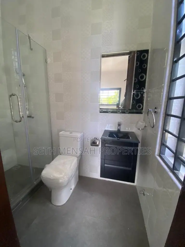Furnished 3bdrm House in Skm, West Legon for Sale