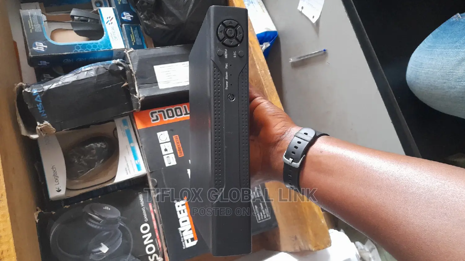 16 Channels DVR Machine