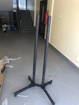 Sleek TV Stand/Tv Trolley for 37′′-70′′ TV