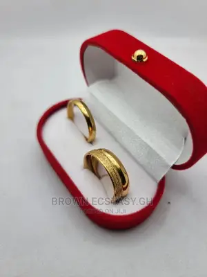 Photo - 3 Piece Wedding and Engagement Rings