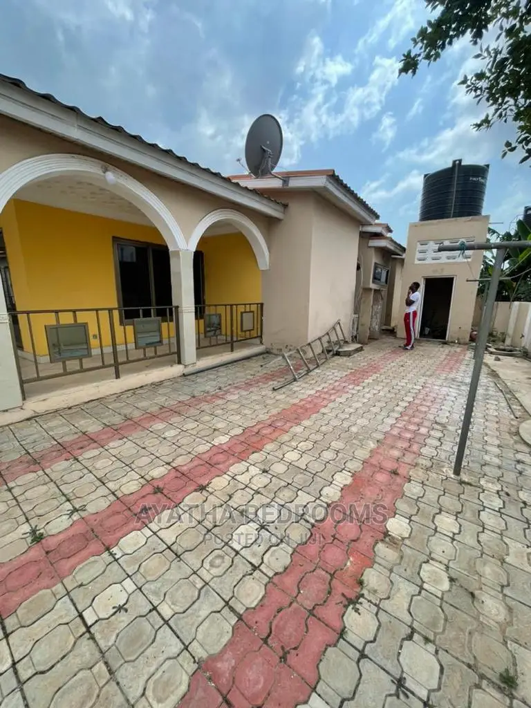4bdrm House in Ayathar Bedroom, Teshie for Rent