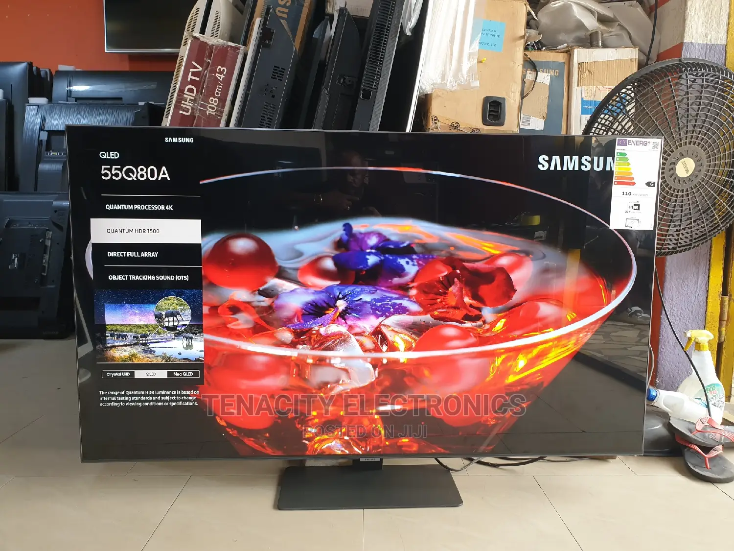 Qled Samsung 55" Smart Satellite TV