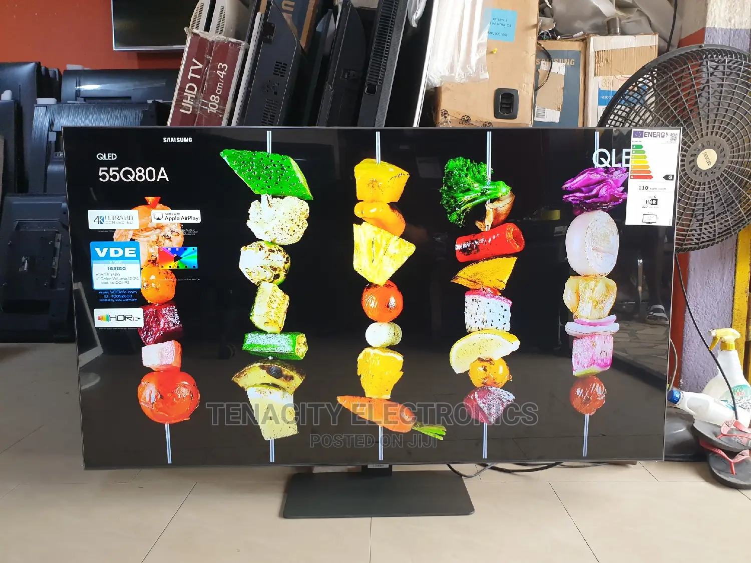 Qled Samsung 55" Smart Satellite TV