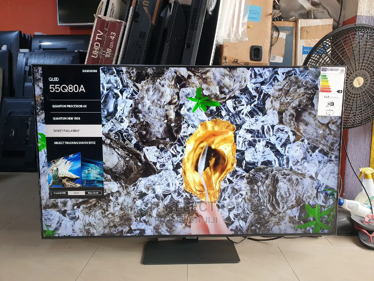 Qled Samsung 55" Smart Satellite TV
