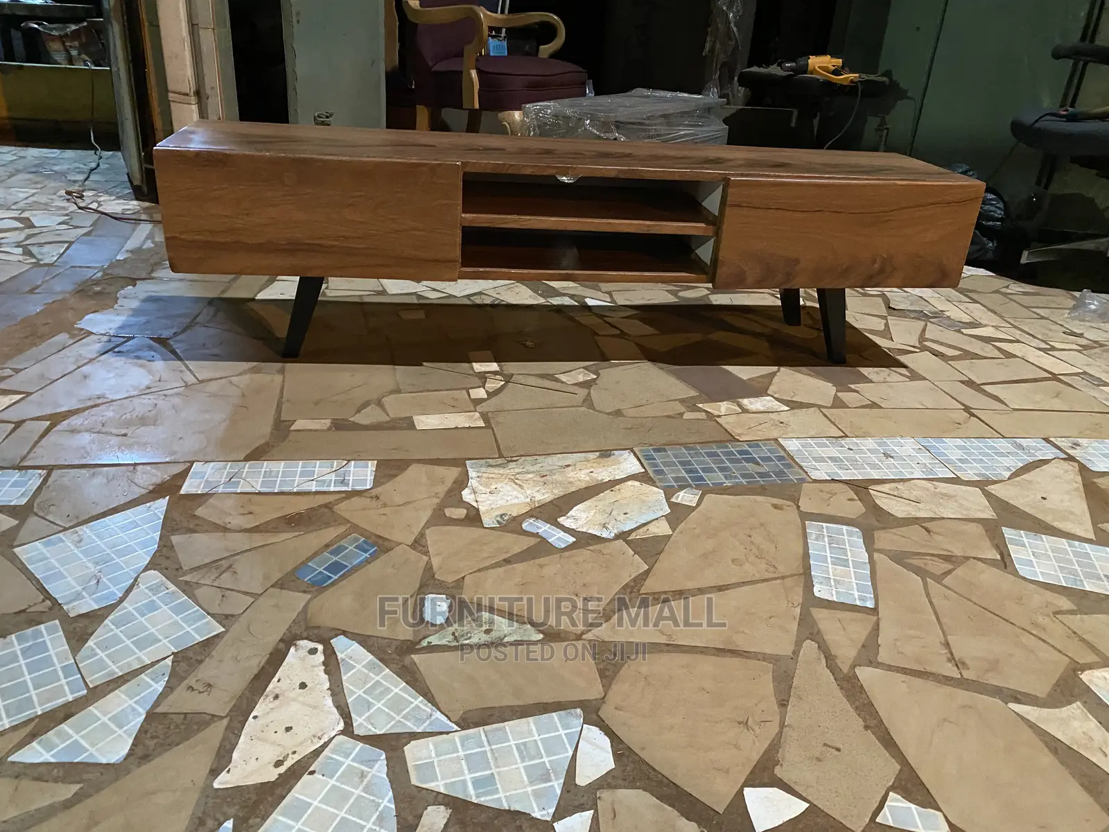 Lovely TV Stand for Sell. Free Delivery