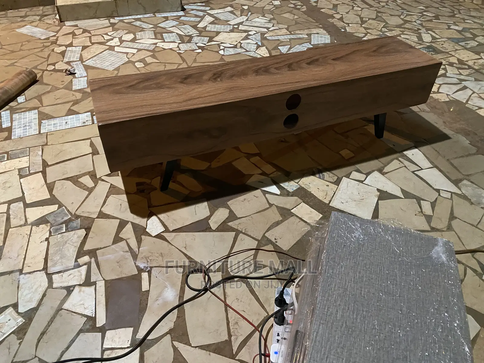 Lovely TV Stand for Sell. Free Delivery