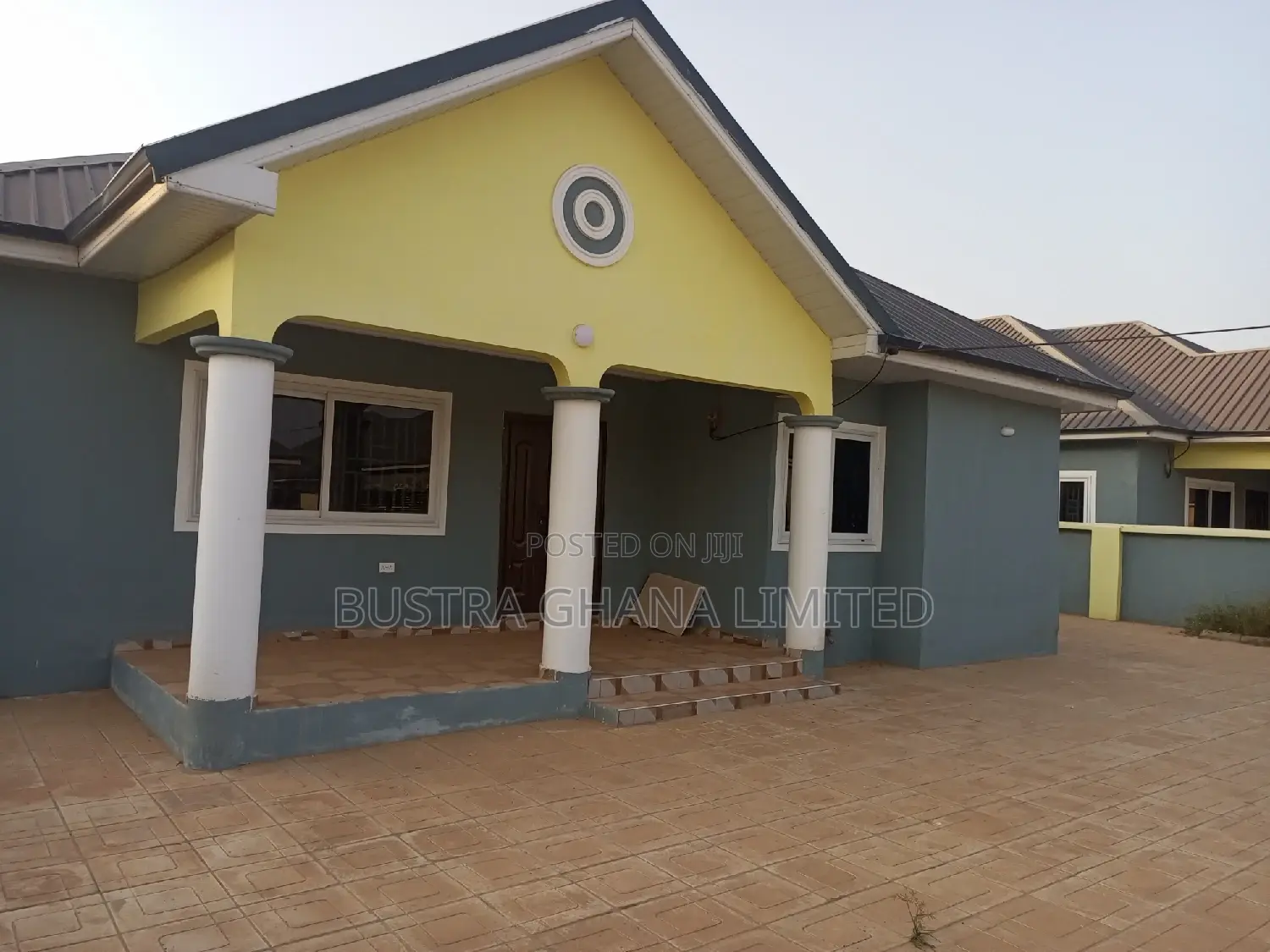 3bdrm House in Tema Community 25 for sale
