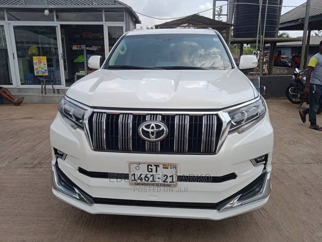 Luxury Car Are for Rent